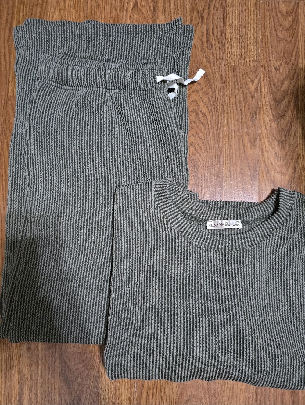 Zenana Outfitters Olive Green Ribbed Sweatpants & Top Set